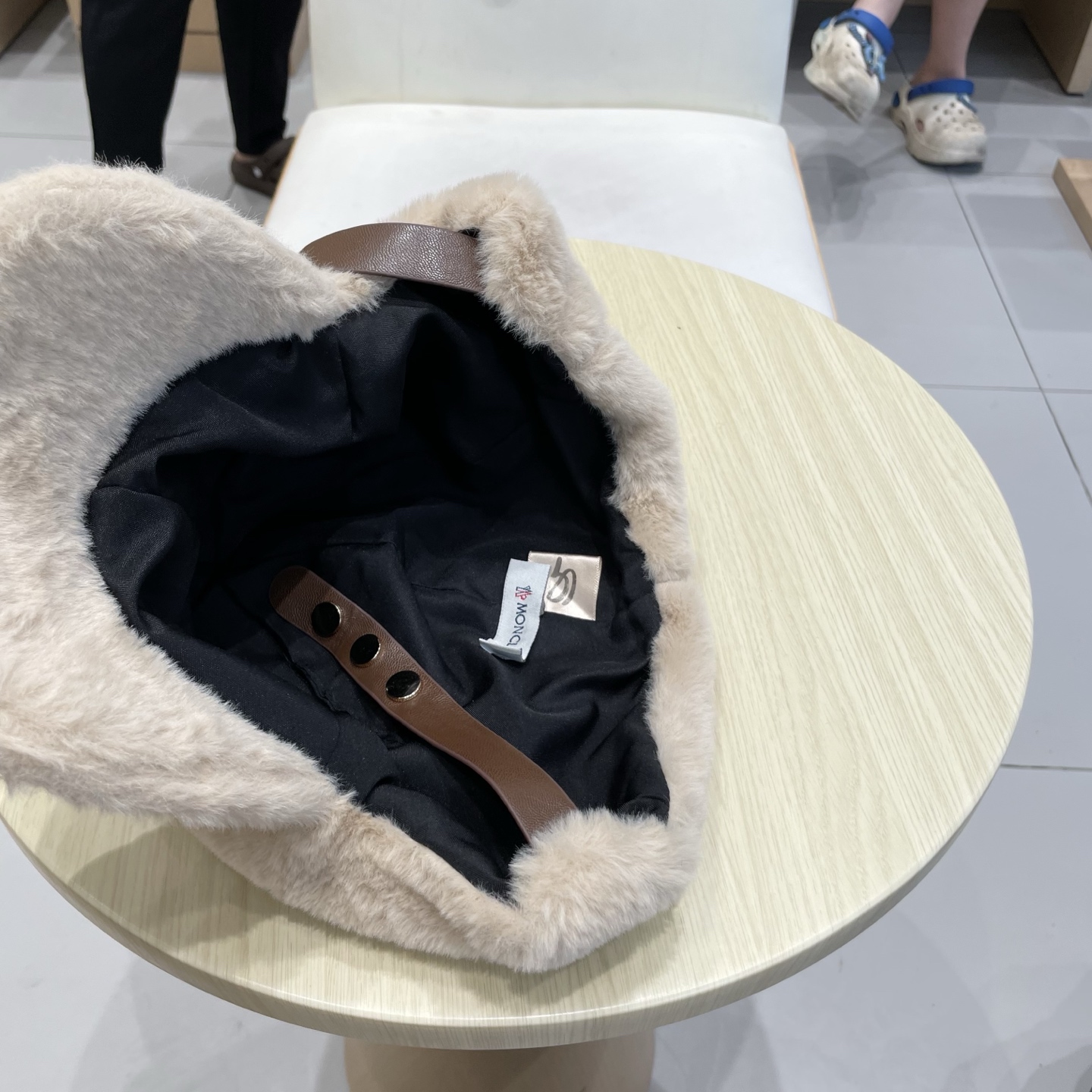 蒙口MONCLER毛绒棒球帽子女冬季2025新款宽帽檐大脸显脸小适合方圆脸鸭舌帽