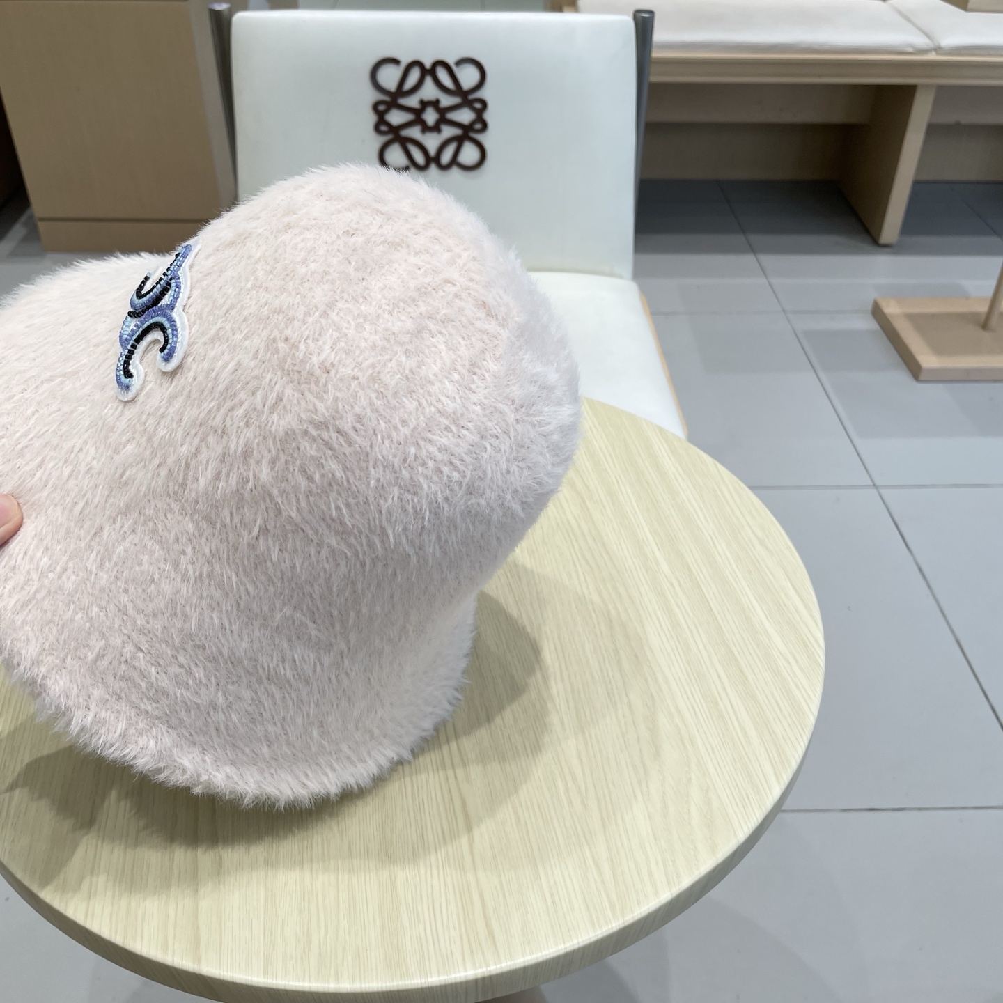 塞琳celine渔夫帽女秋冬毛绒绒帽子大头围保暖护耳显脸小兔毛可爱白色水桶帽