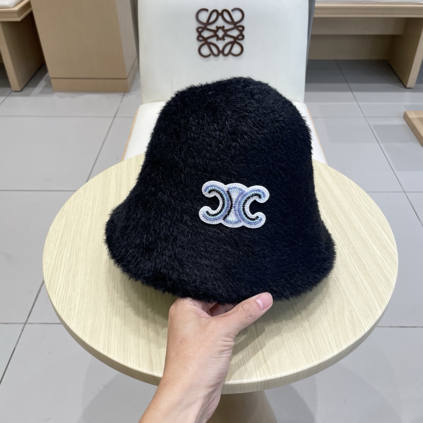 塞琳celine渔夫帽女秋冬毛绒绒帽子大头围保暖护耳显脸小兔毛可爱白色水桶帽