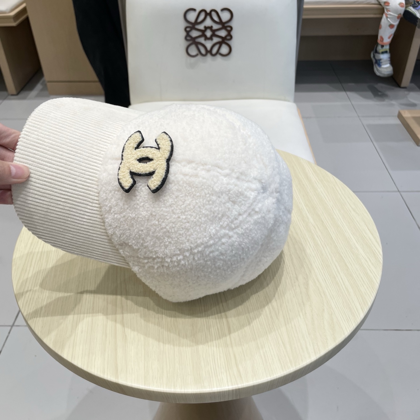  chanel香奈儿羊羔毛拼条绒帽檐棒球帽子女秋冬显脸小新款保暖鸭舌帽男