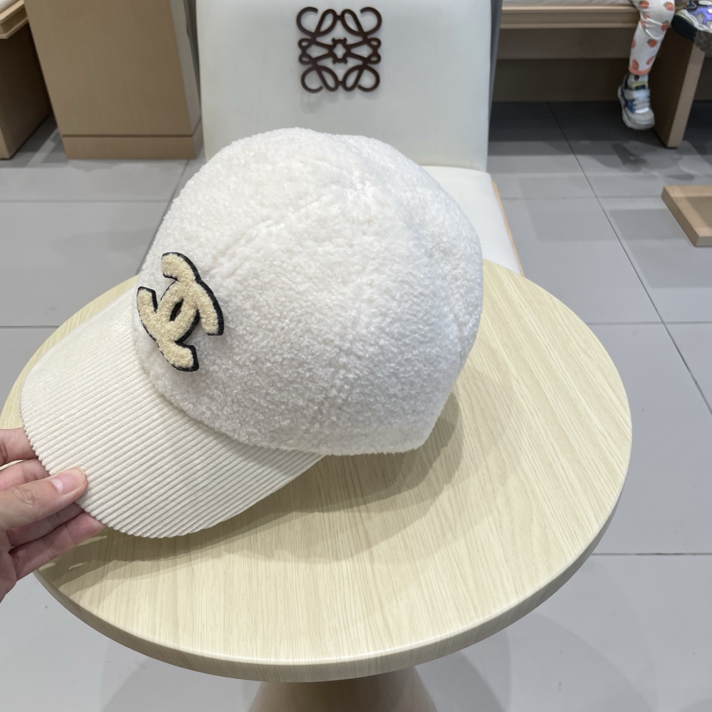  chanel香奈儿羊羔毛拼条绒帽檐棒球帽子女秋冬显脸小新款保暖鸭舌帽男