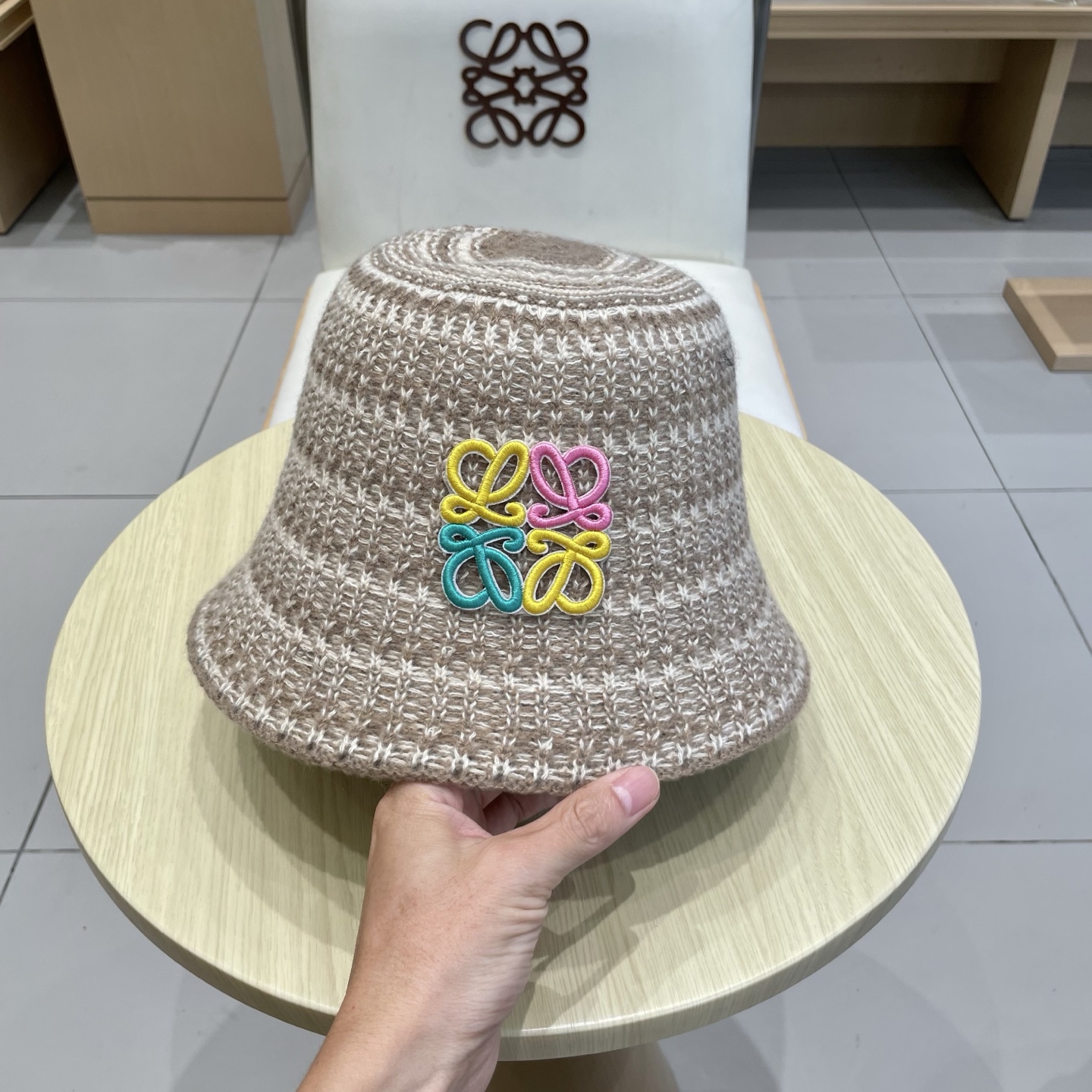  loewe罗意威条纹针织渔夫帽子女秋冬新款素颜遮脸水桶帽气质百搭保暖盆帽