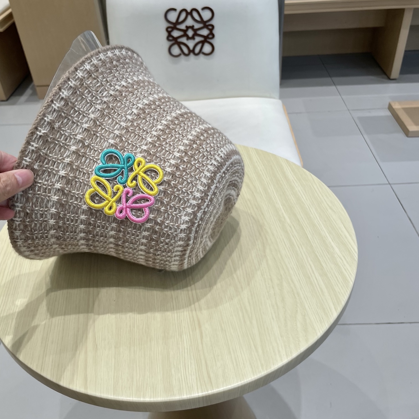  loewe罗意威条纹针织渔夫帽子女秋冬新款素颜遮脸水桶帽气质百搭保暖盆帽