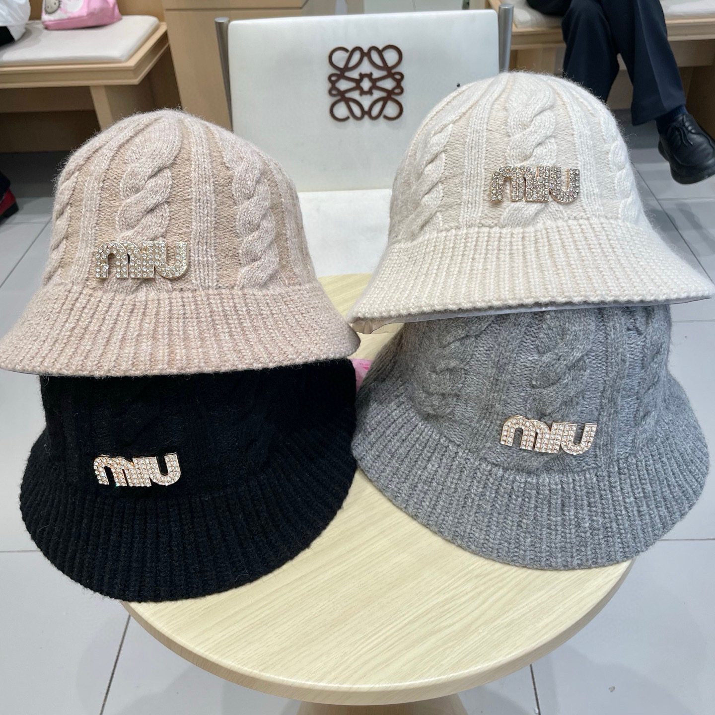 缪缪miumiu针织帽子女秋冬韩j版百搭复古麻花毛线帽日系小边渔夫帽显脸小冷