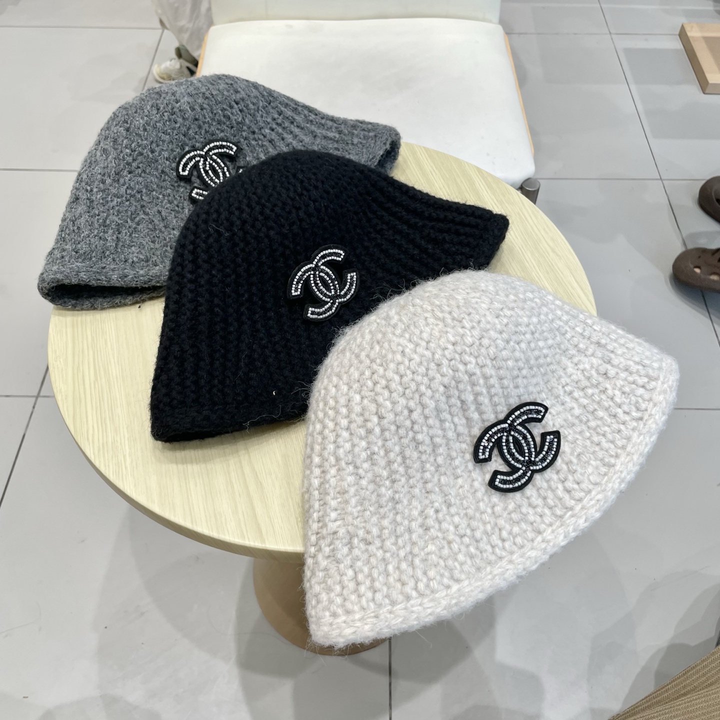 chanel香奈儿围保暖水桶帽子女士2025新款秋冬纯色加厚渔夫盆帽显脸小