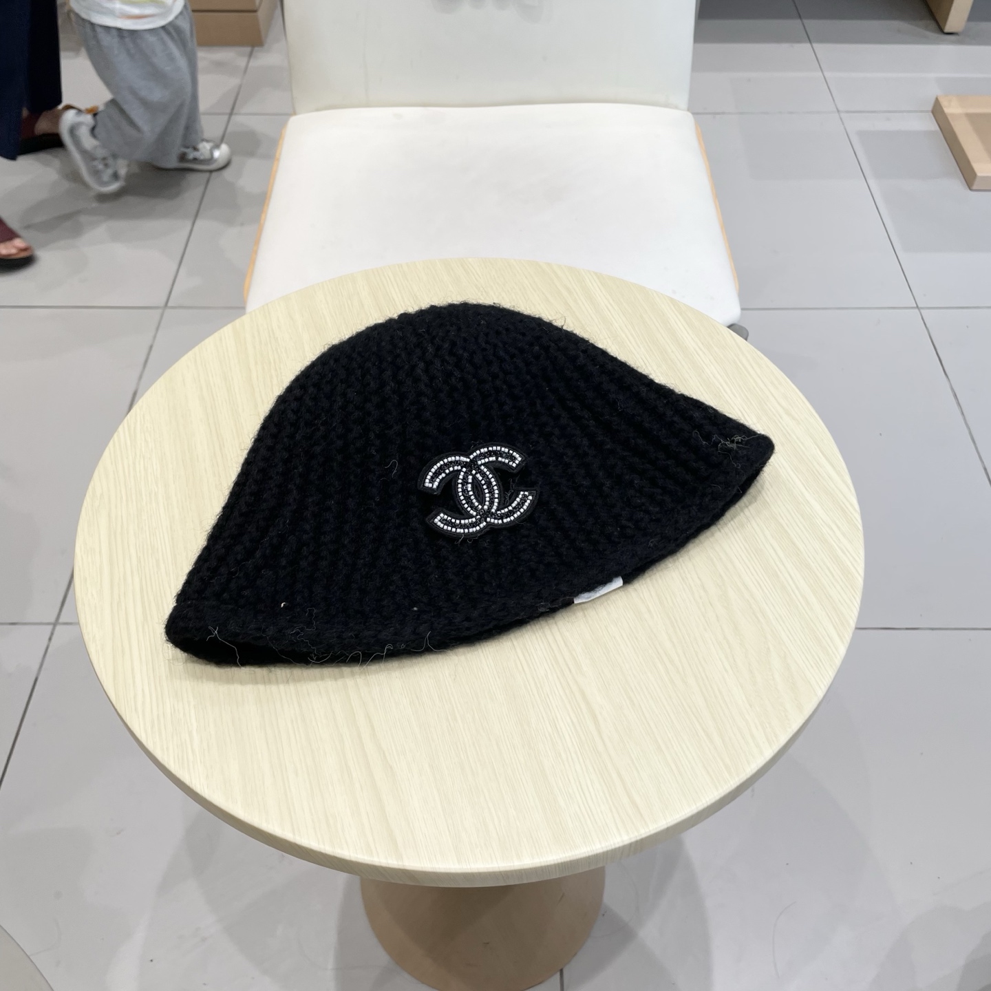 chanel香奈儿围保暖水桶帽子女士2025新款秋冬纯色加厚渔夫盆帽显脸小