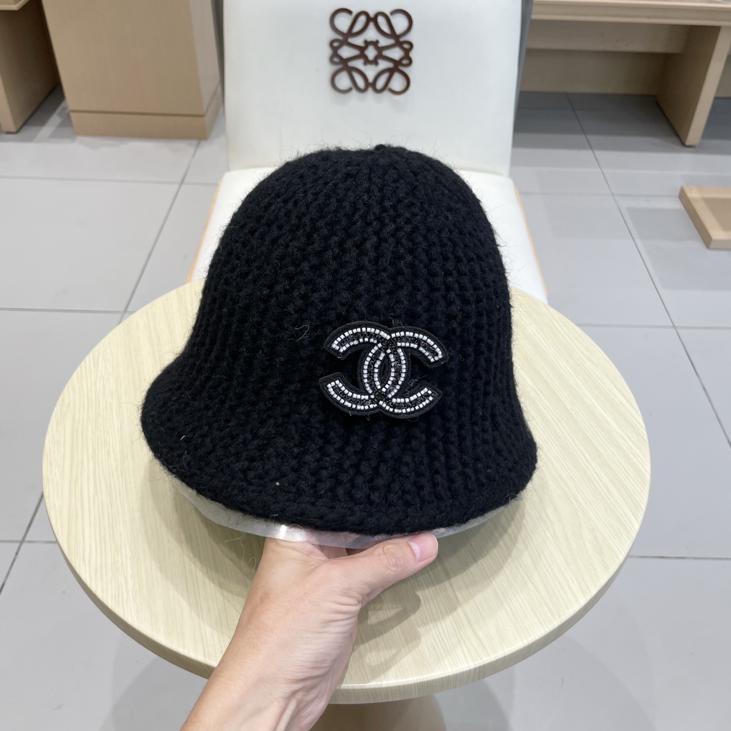 chanel香奈儿围保暖水桶帽子女士2025新款秋冬纯色加厚渔夫盆帽显脸小