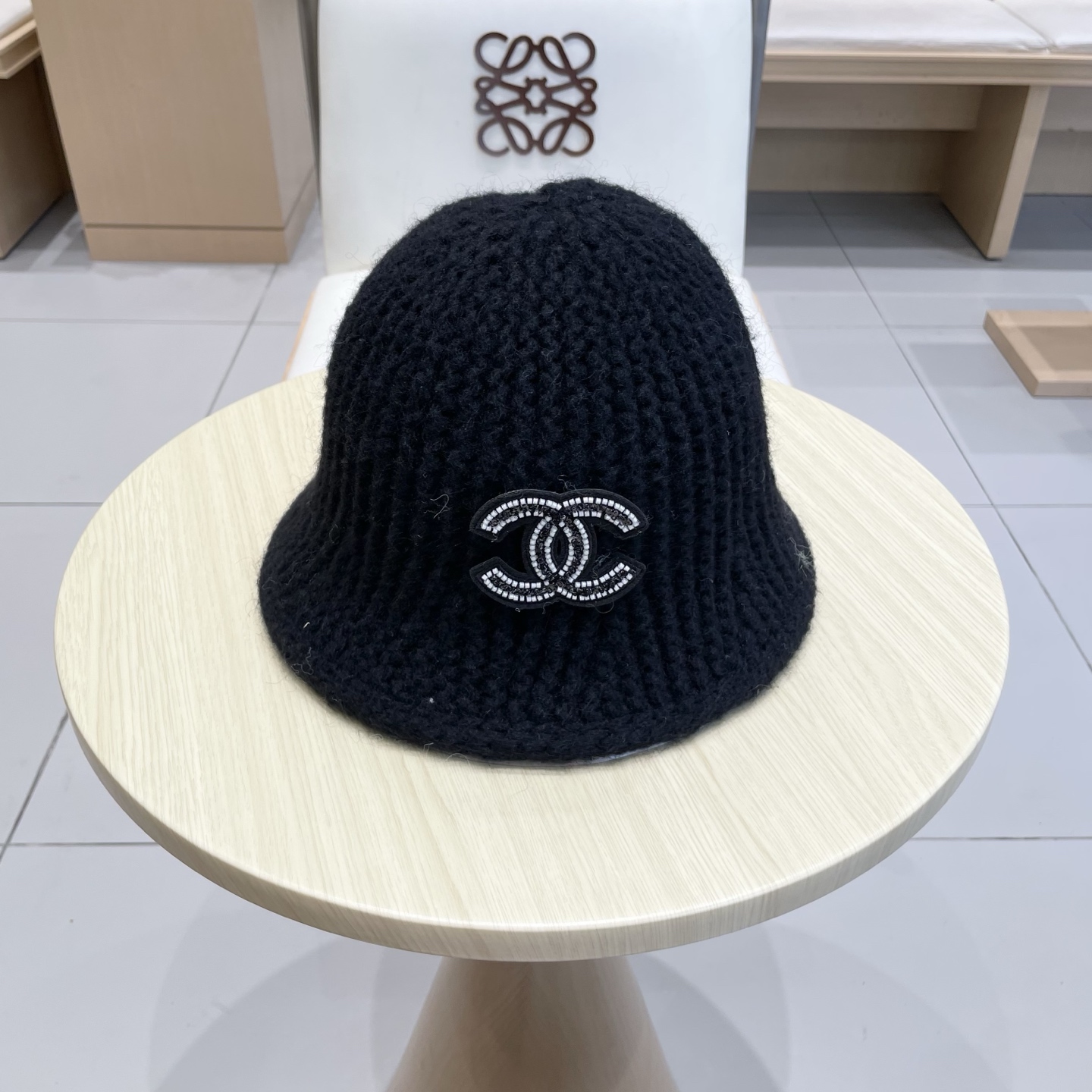 chanel香奈儿围保暖水桶帽子女士2025新款秋冬纯色加厚渔夫盆帽显脸小