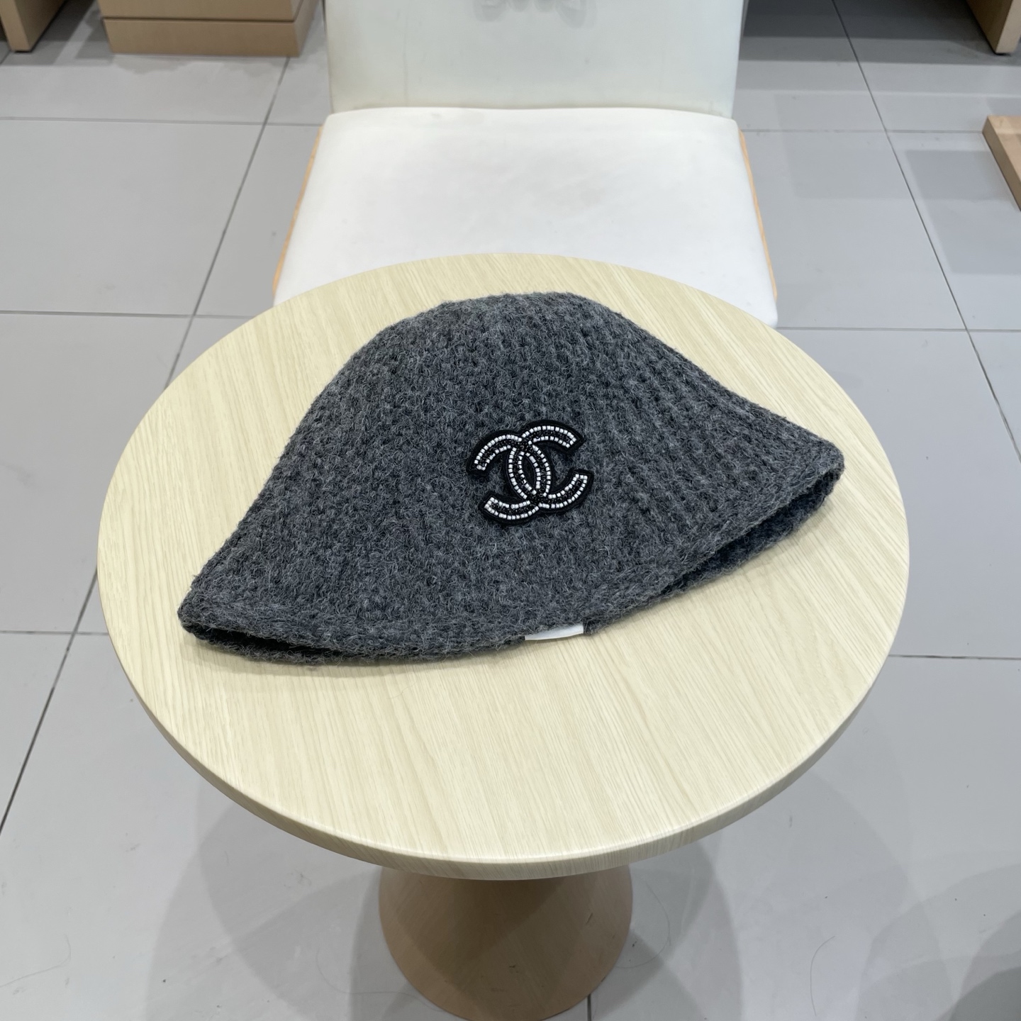chanel香奈儿围保暖水桶帽子女士2025新款秋冬纯色加厚渔夫盆帽显脸小