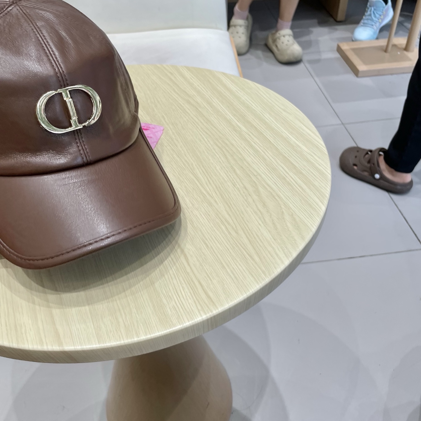 迪奥DIOR秋冬新款韩版纯色绵羊皮棒球帽男女高端时尚简约百搭显脸小鸭舌帽