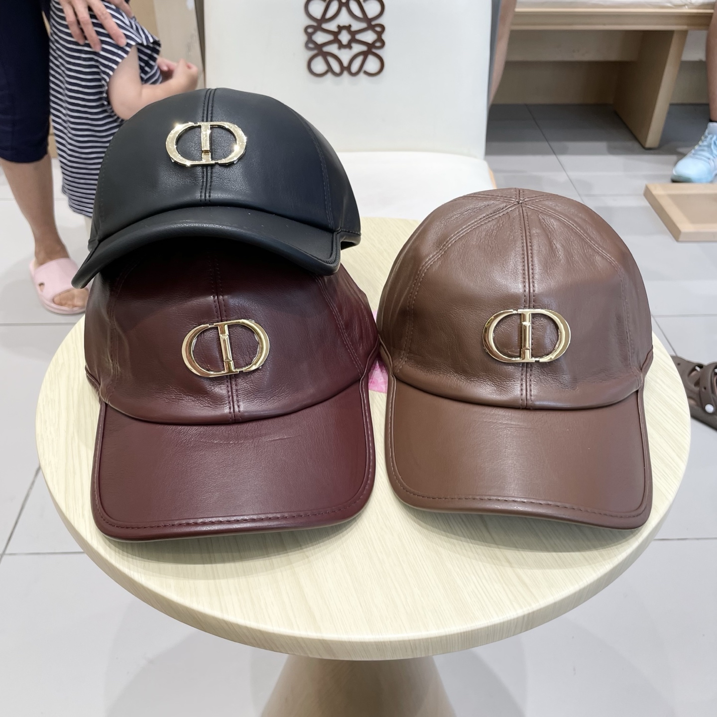 迪奥DIOR秋冬新款韩版纯色绵羊皮棒球帽男女高端时尚简约百搭显脸小鸭舌帽