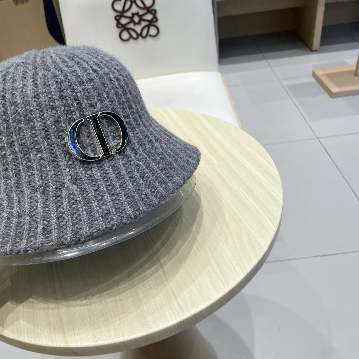 Dior迪奥日系复古纯色水桶帽子女百搭毛绒针织渔夫帽冬季保暖显脸小盆帽女