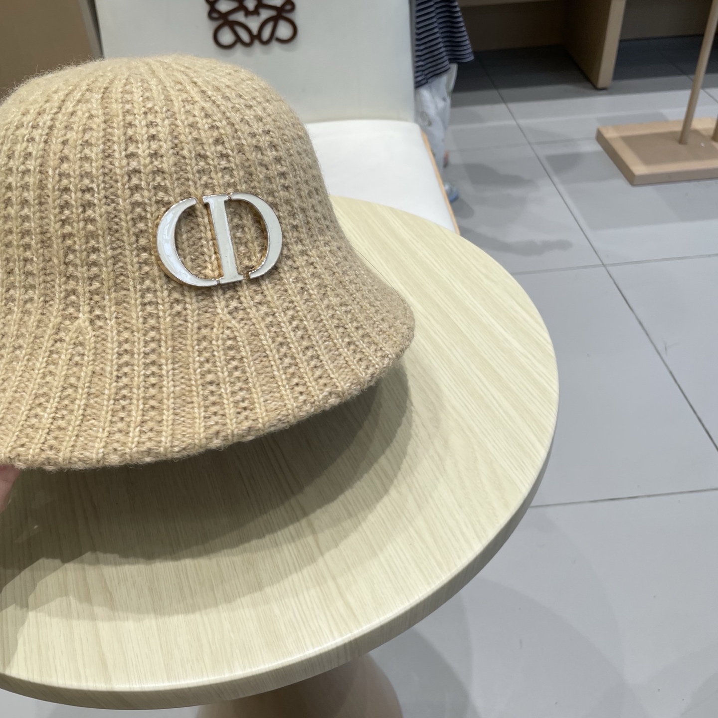 Dior迪奥日系复古纯色水桶帽子女百搭毛绒针织渔夫帽冬季保暖显脸小盆帽女