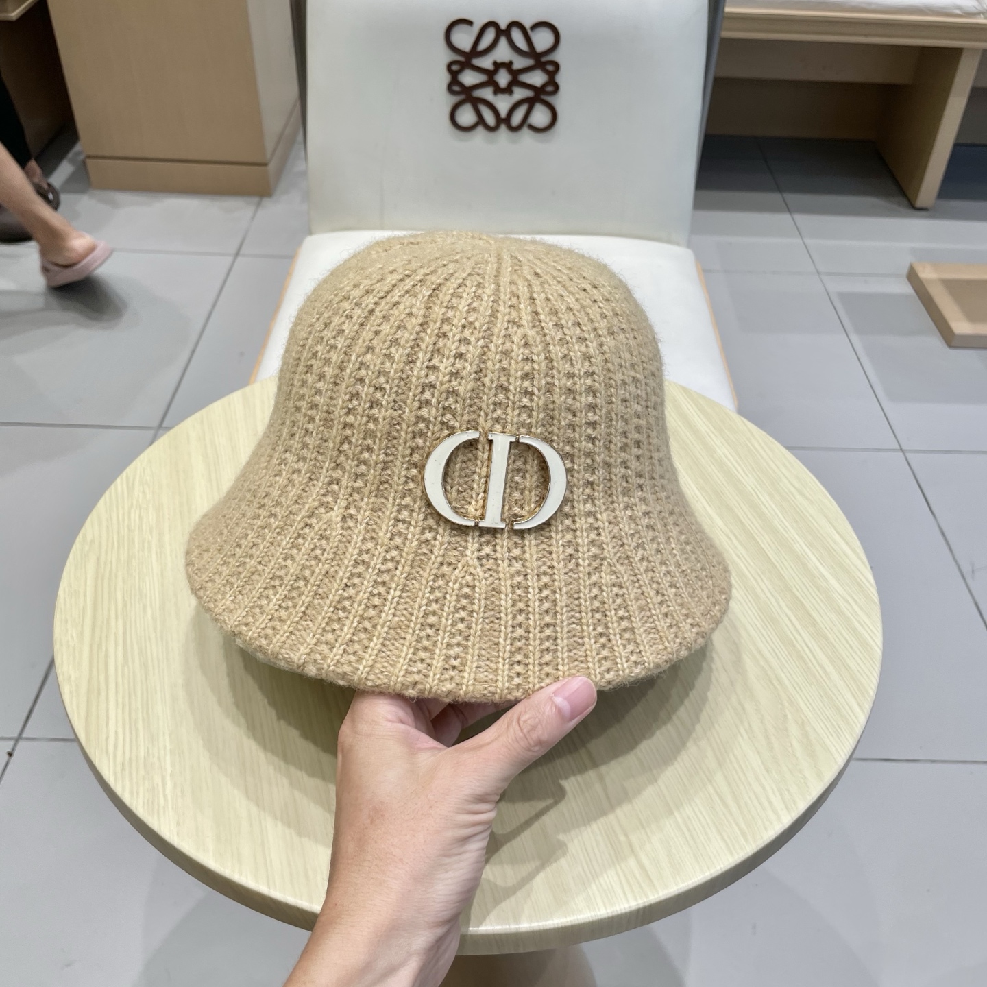 Dior迪奥日系复古纯色水桶帽子女百搭毛绒针织渔夫帽冬季保暖显脸小盆帽女