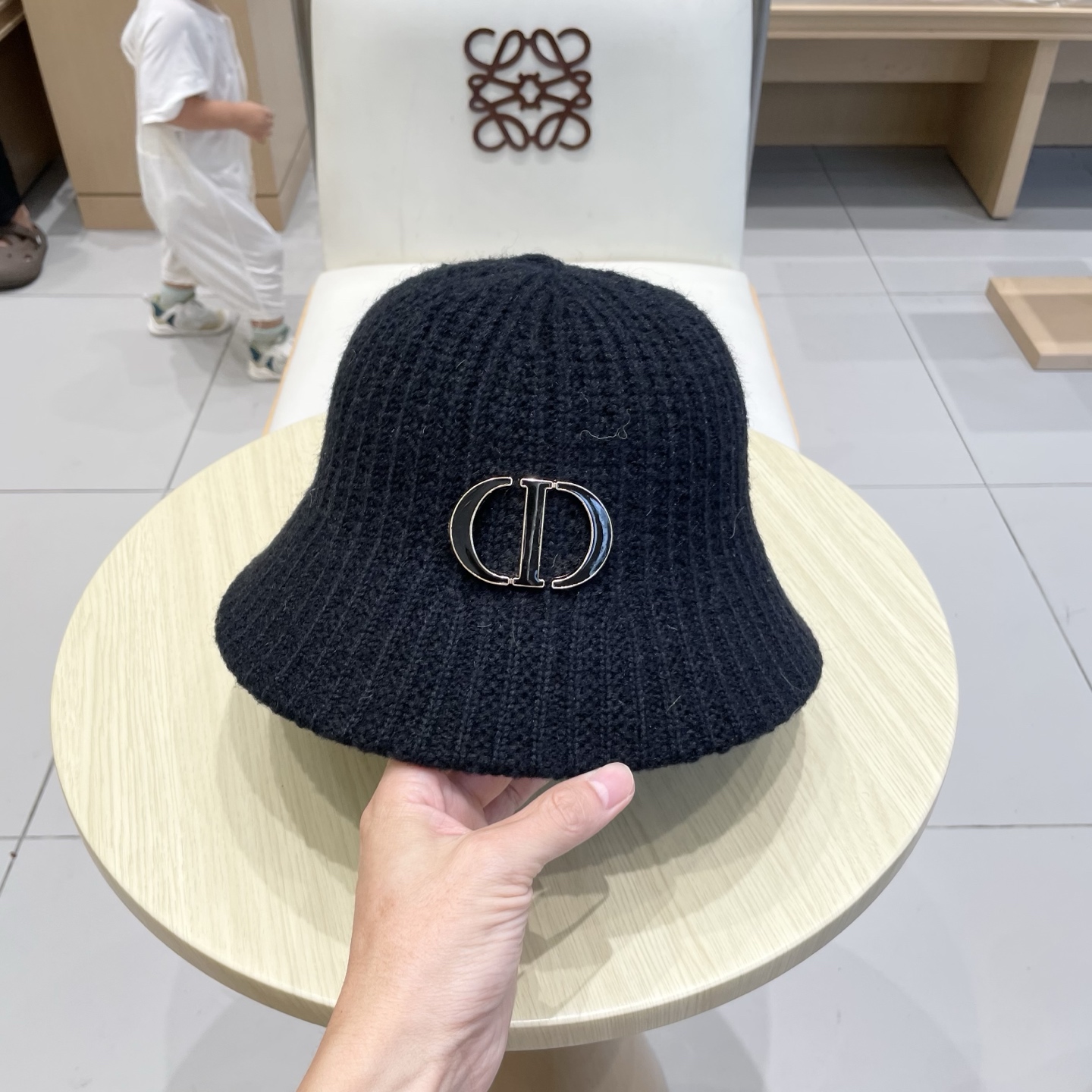 Dior迪奥日系复古纯色水桶帽子女百搭毛绒针织渔夫帽冬季保暖显脸小盆帽女