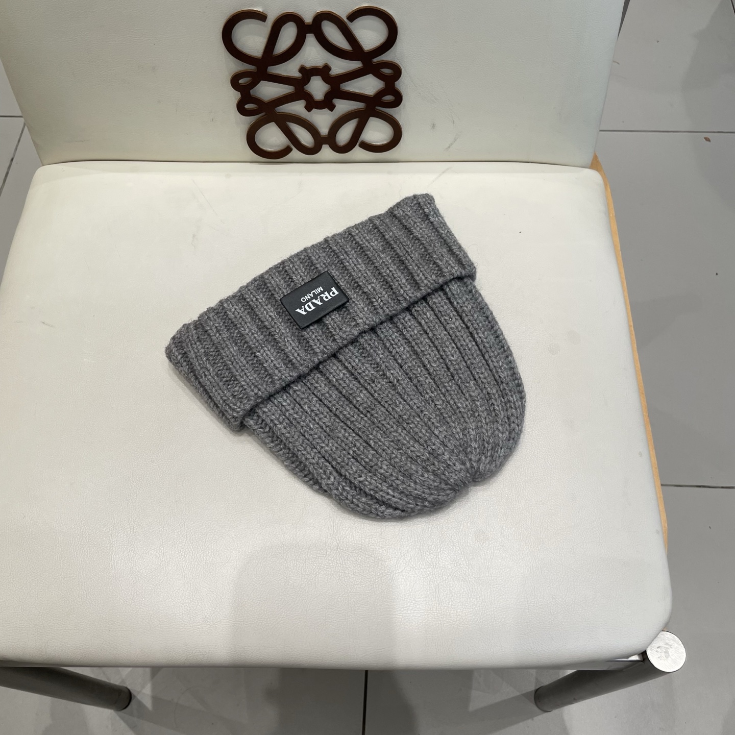 普拉达🐰秋冬毛线帽简直质感从头开始了！巨推荐大家这顶不管什么类型的衣服都好配💖休闲和甜美都能牢牢拿捏