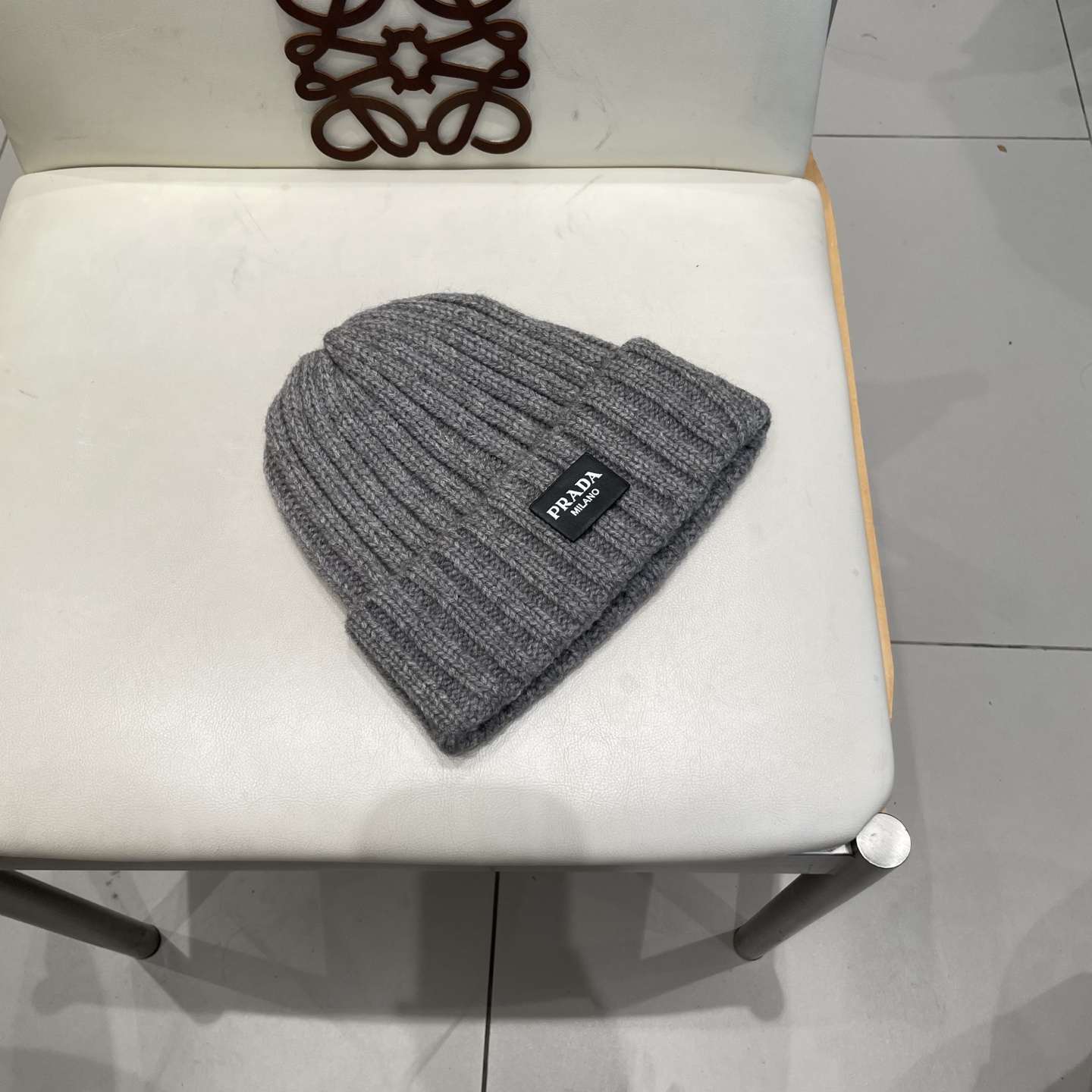 普拉达🐰秋冬毛线帽简直质感从头开始了！巨推荐大家这顶不管什么类型的衣服都好配💖休闲和甜美都能牢牢拿捏