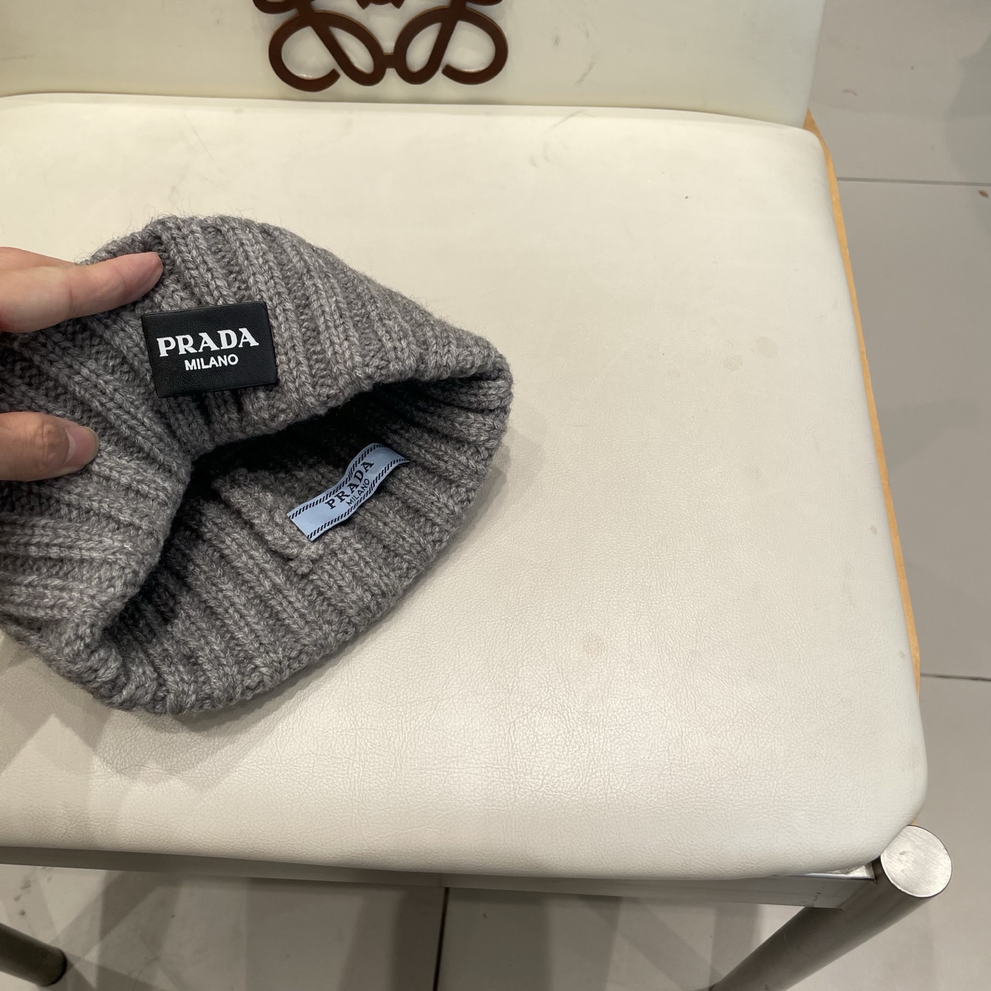 普拉达🐰秋冬毛线帽简直质感从头开始了！巨推荐大家这顶不管什么类型的衣服都好配💖休闲和甜美都能牢牢拿捏