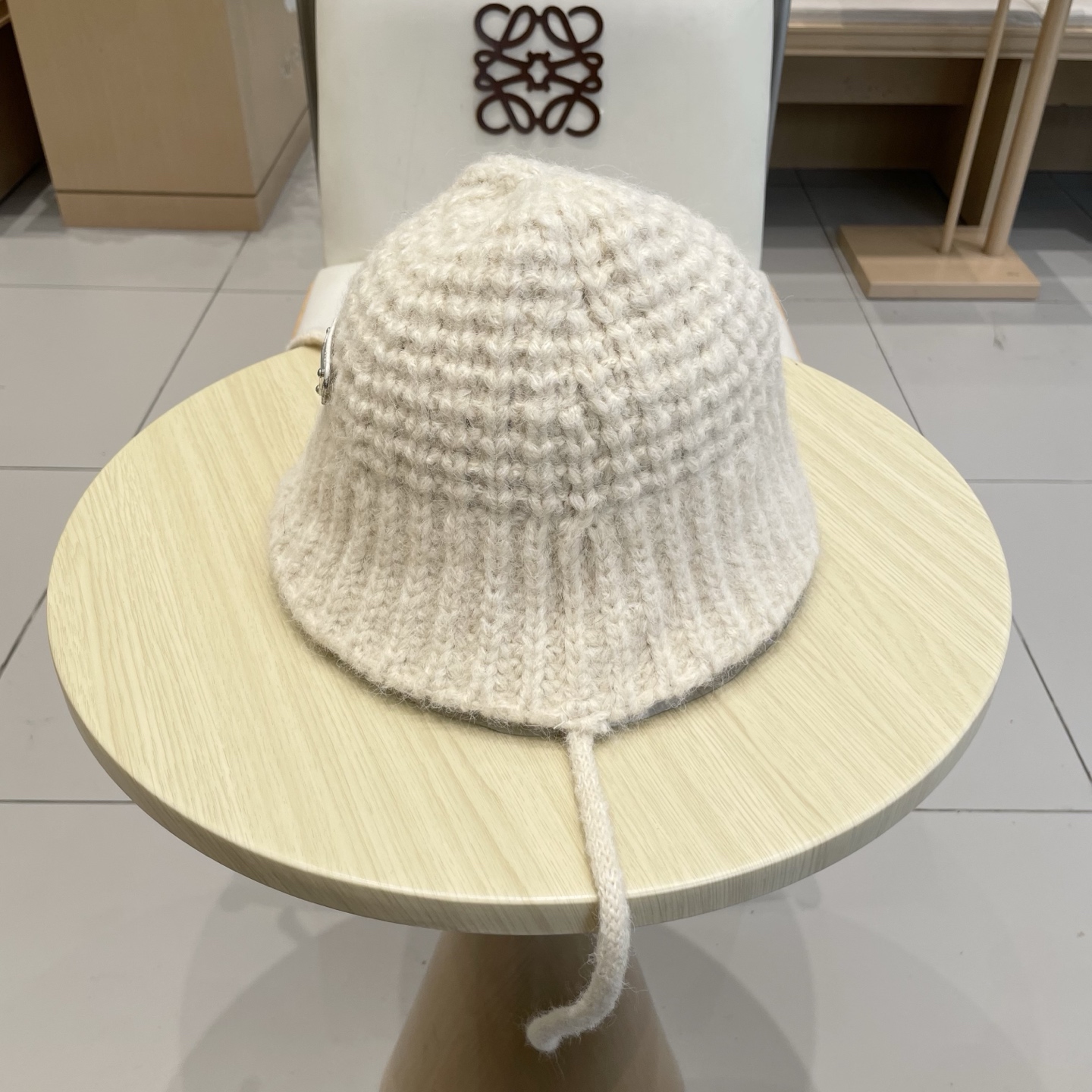 Prada普拉达美拉德风秋冬百搭渔夫帽子女韩系ins保暖护耳毛线针织帽棕色