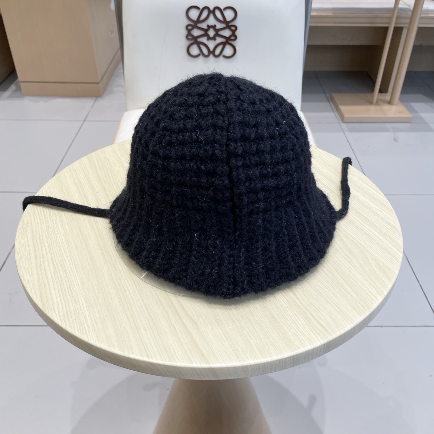 Prada普拉达美拉德风秋冬百搭渔夫帽子女韩系ins保暖护耳毛线针织帽棕色