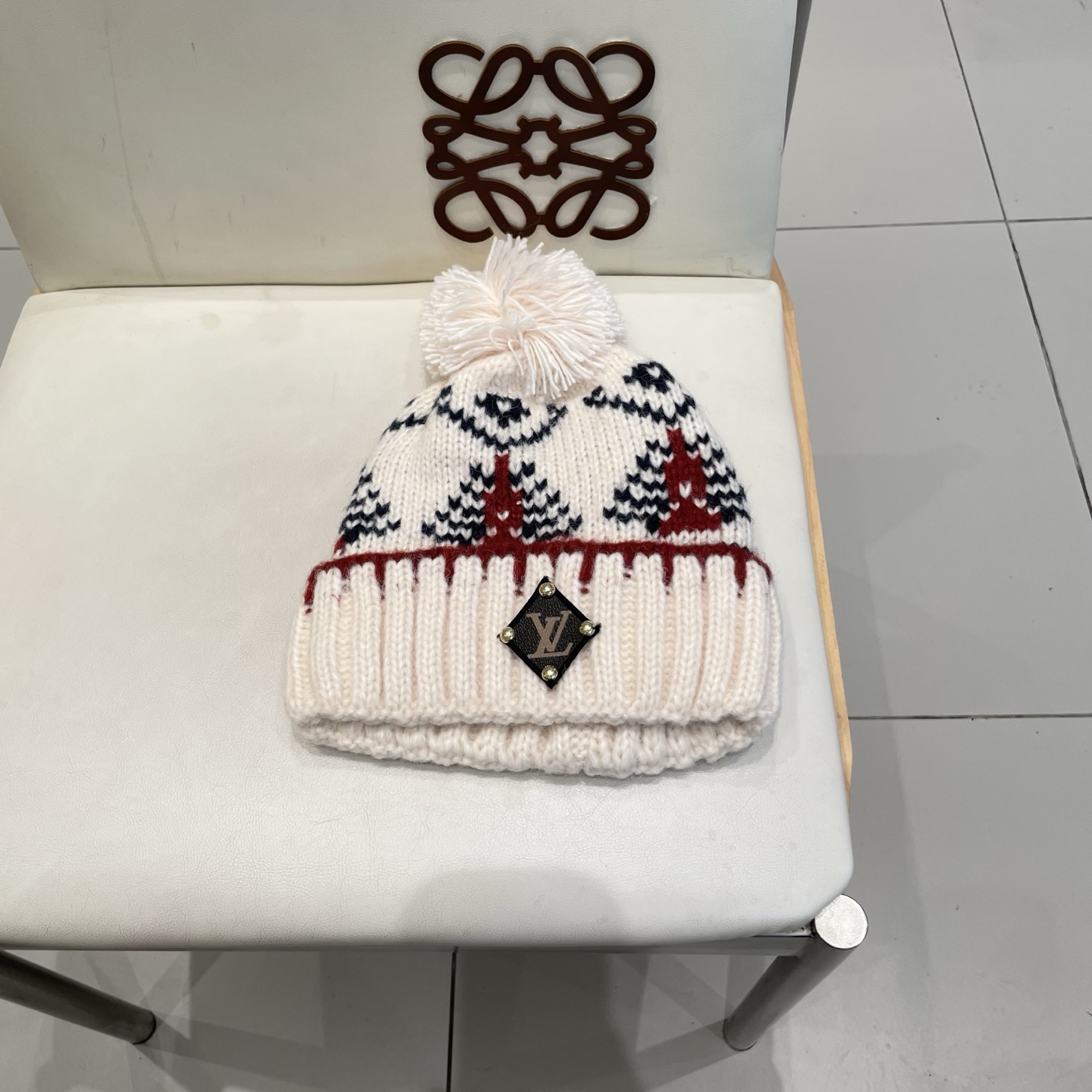 Lv路易威登复古提花毛球针织帽子女2025新款秋冬季保暖护耳显脸小防寒毛线帽