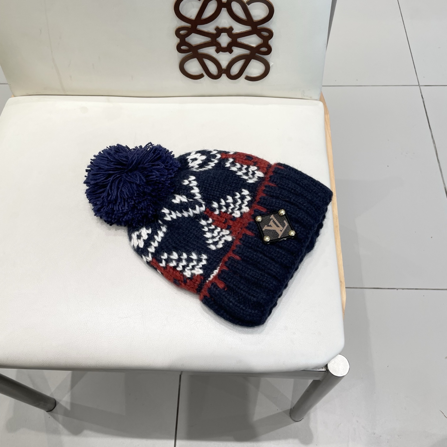 Lv路易威登复古提花毛球针织帽子女2025新款秋冬季保暖护耳显脸小防寒毛线帽