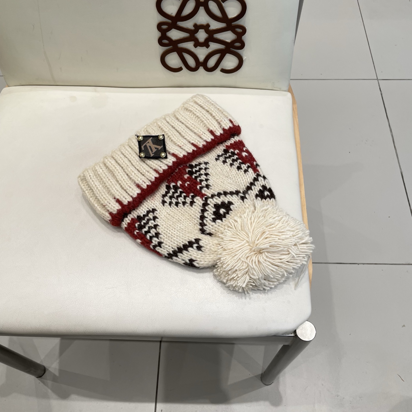 Lv路易威登复古提花毛球针织帽子女2025新款秋冬季保暖护耳显脸小防寒毛线帽