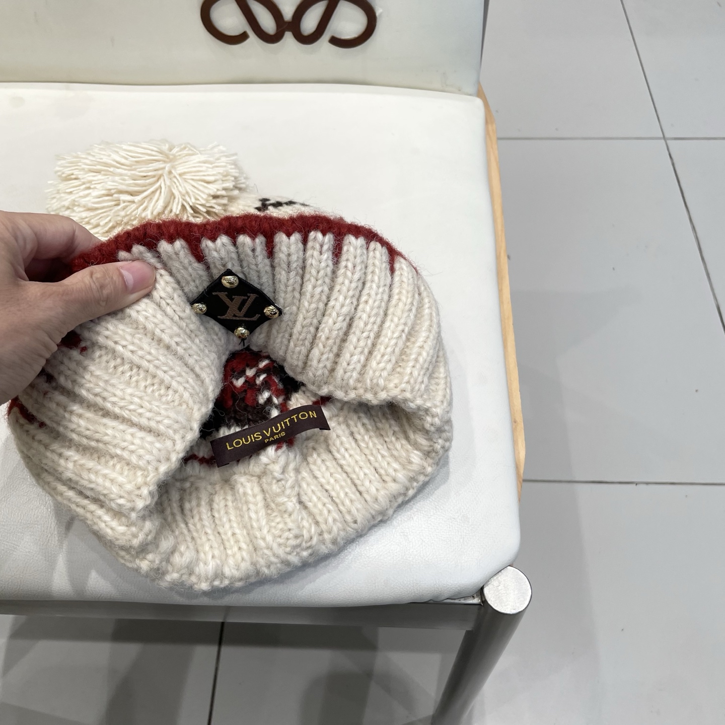 Lv路易威登复古提花毛球针织帽子女2025新款秋冬季保暖护耳显脸小防寒毛线帽