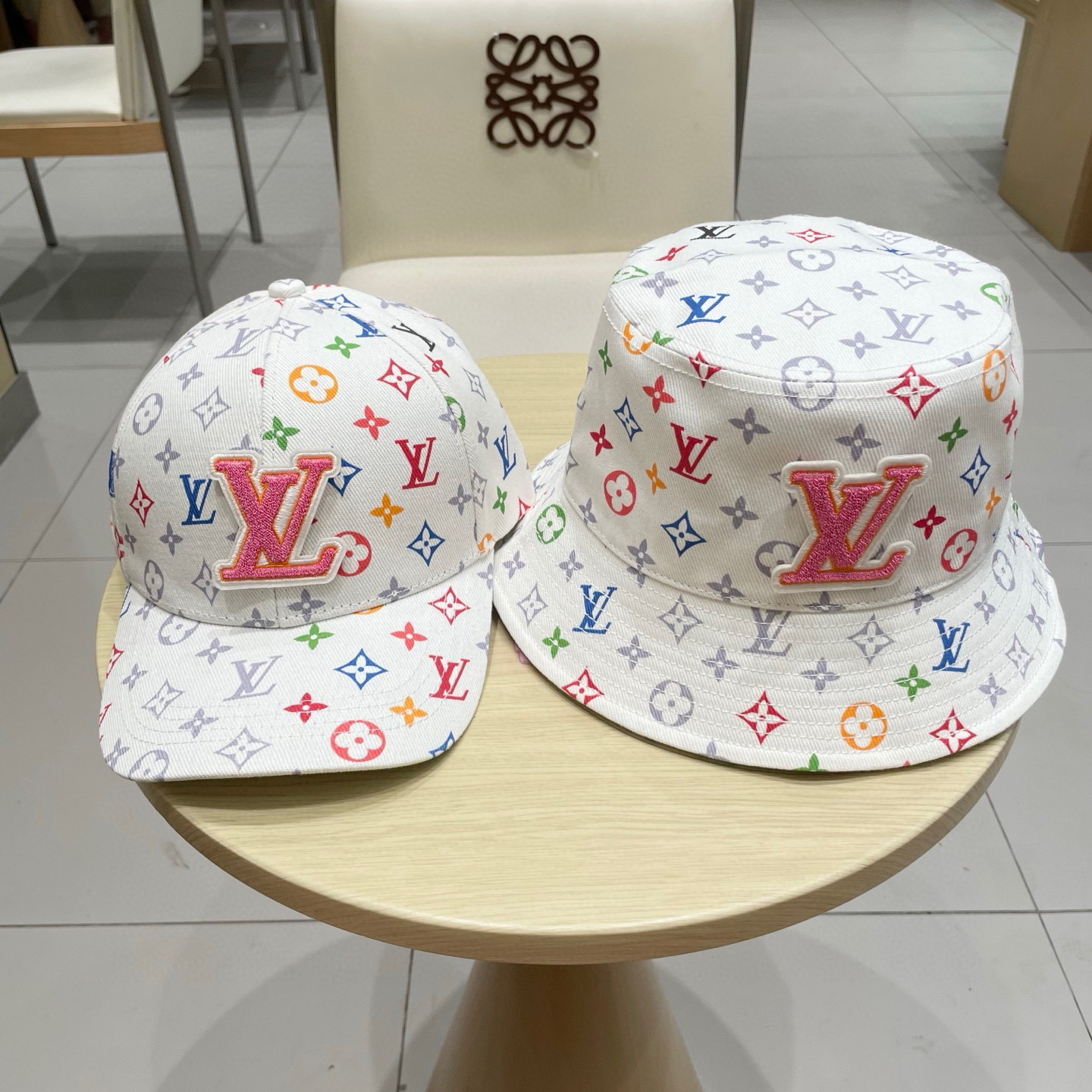 LV路易威登 2025专柜新款提花款渔夫帽🧢很潮！休闲运动款，经典制作，超级好搭衣服！显脸小