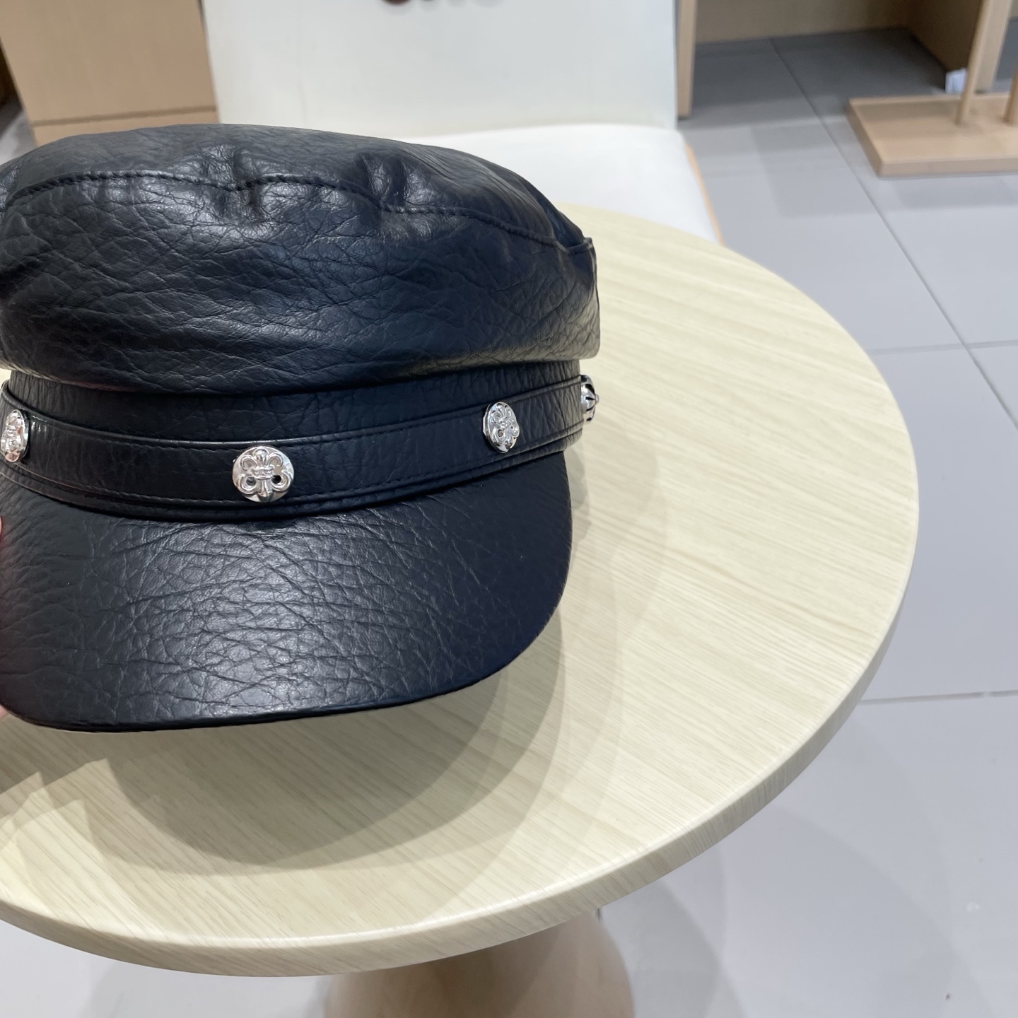 Chrome Hearts春秋冬季真皮帽子男女士情侣同款保暖薄款平顶帽鸭舌帽