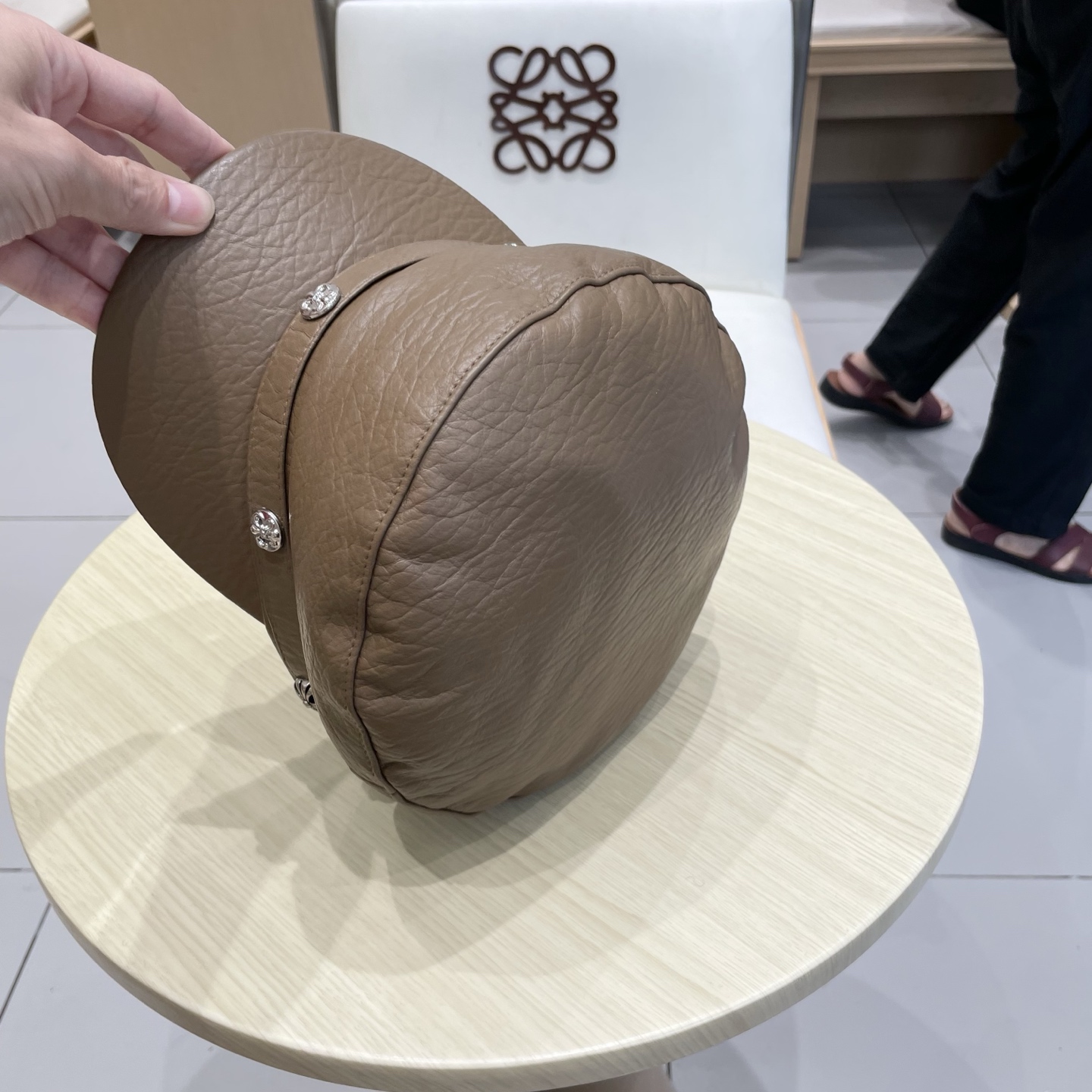 Chrome Hearts春秋冬季真皮帽子男女士情侣同款保暖薄款平顶帽鸭舌帽