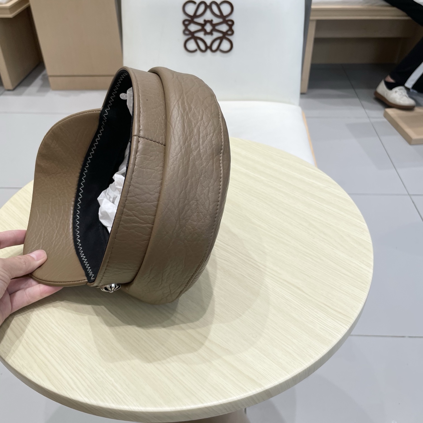 Chrome Hearts春秋冬季真皮帽子男女士情侣同款保暖薄款平顶帽鸭舌帽