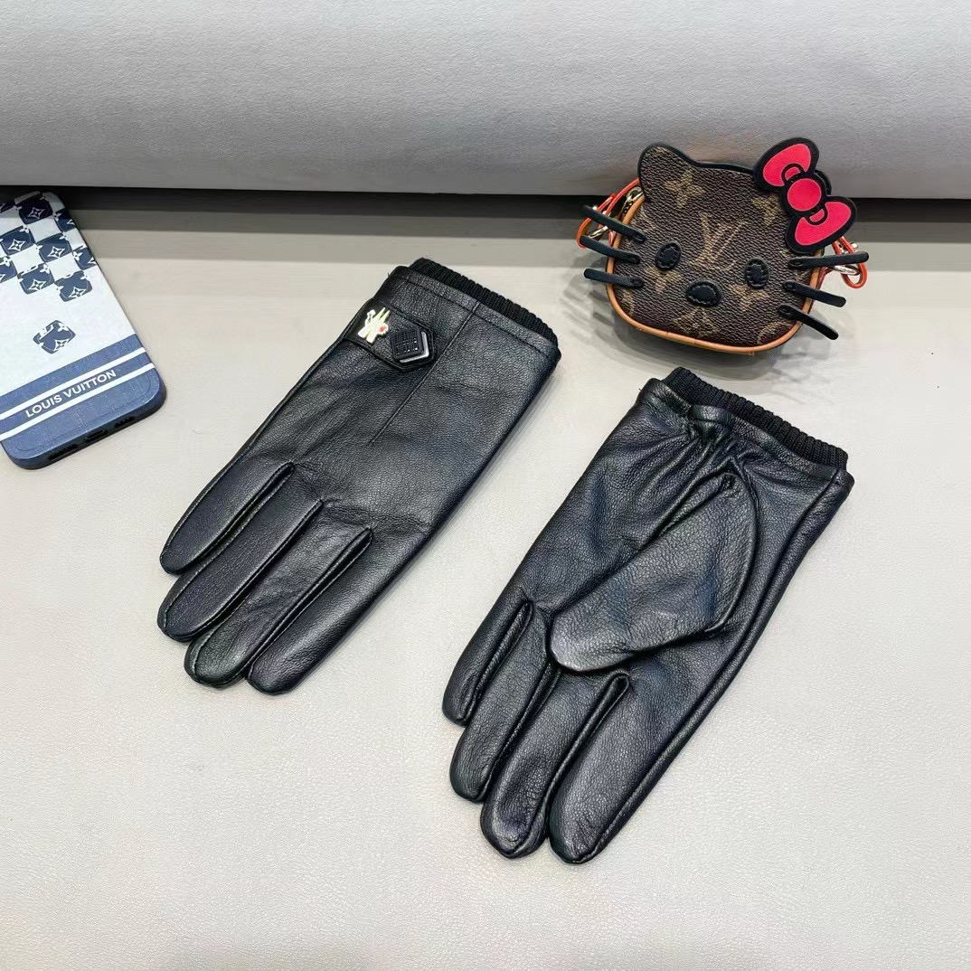 Moncler蒙口男款新品羊皮手套，时尚手套，秋冬保暖加绒内里，经典简洁💕上手超舒适柔软、百搭！码数XL