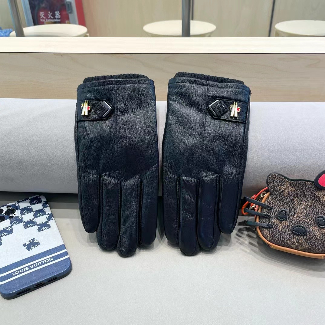 Moncler蒙口男款新品羊皮手套，时尚手套，秋冬保暖加绒内里，经典简洁💕上手超舒适柔软、百搭！码数XL