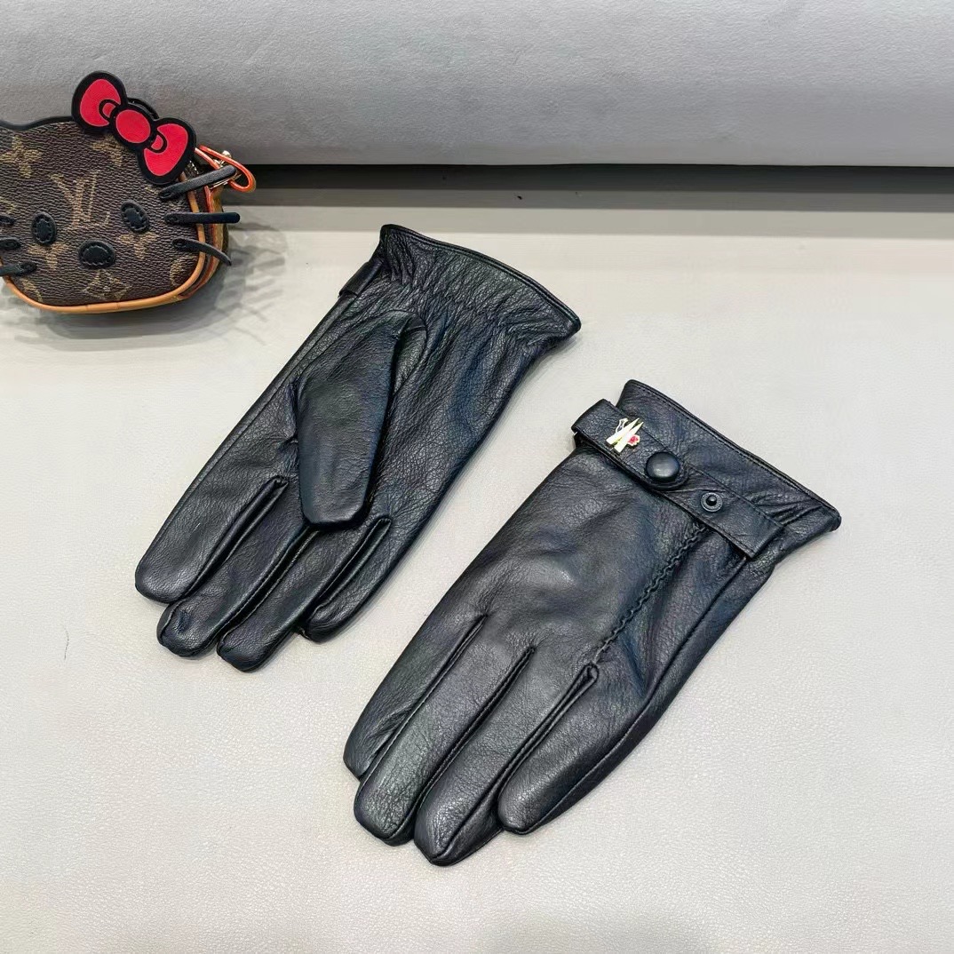 Moncler蒙口男款新品羊皮手套，时尚手套，秋冬保暖加绒内里，经典简洁💕上手超舒适柔软、百搭！码数XL
