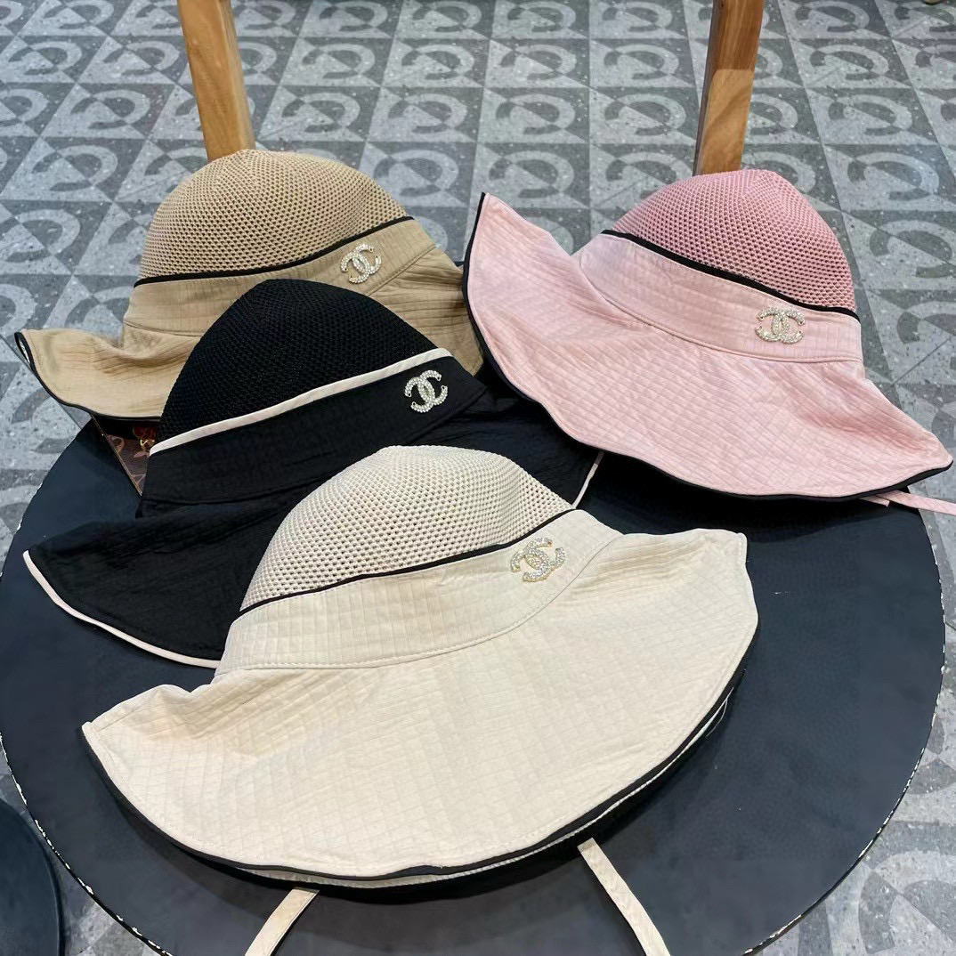 香奈儿 渔夫帽😂超级显脸小，又自带时尚✨休闲时尚风超级百搭，巨防嗮！太爱了💕