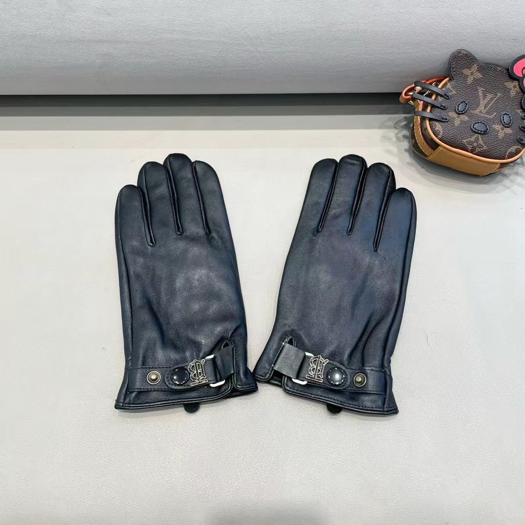巴宝莉男款新品羊皮手套，时尚手套，秋冬保暖加绒内里，经典简洁💕上手超舒适柔软、百搭！码数L,XL