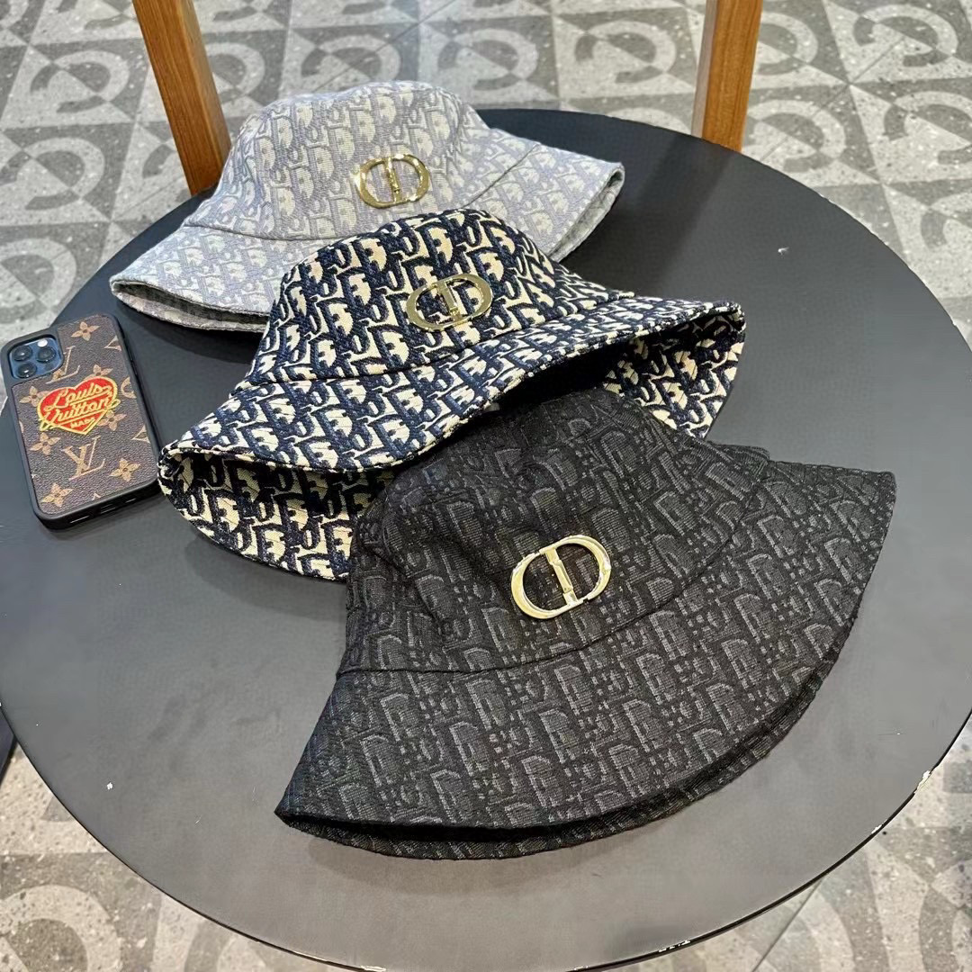 Dior(迪奥)新款原单渔夫帽， 精致純也格调很有感觉，很酷很时尚，专柜断货热门，质量超赞