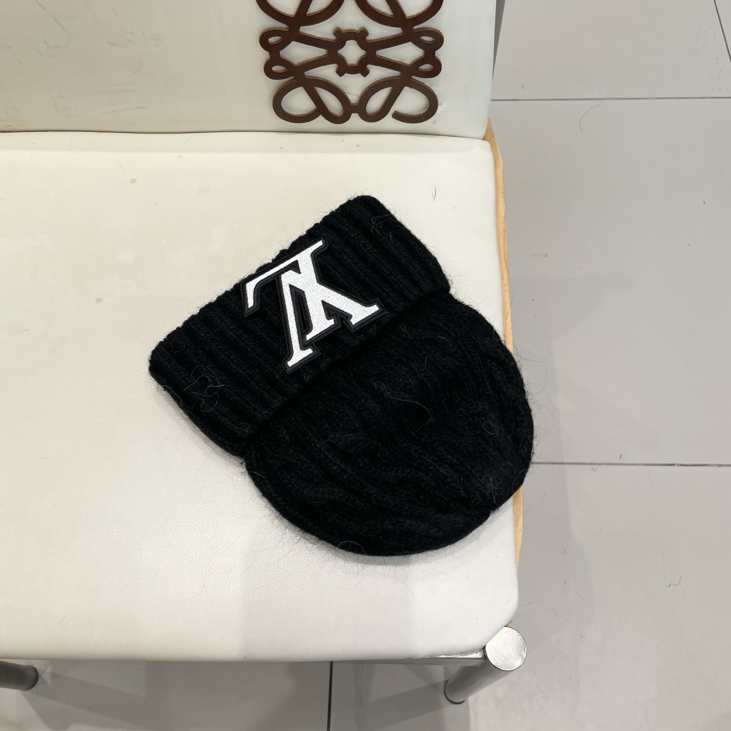 Lv路易斯针织毛线帽