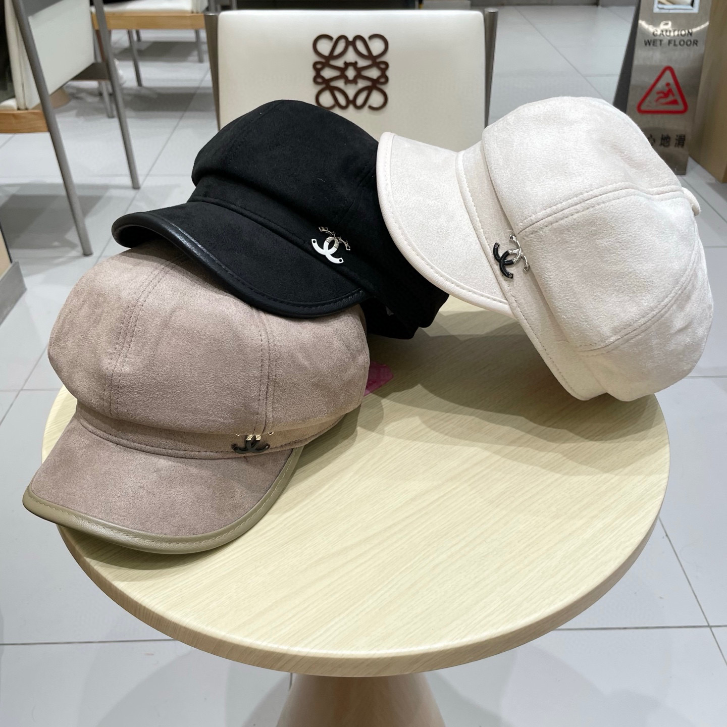 chanel香奈儿2025新款春秋皮檐八角帽女复古报童帽时尚百搭英伦风显脸小画家帽