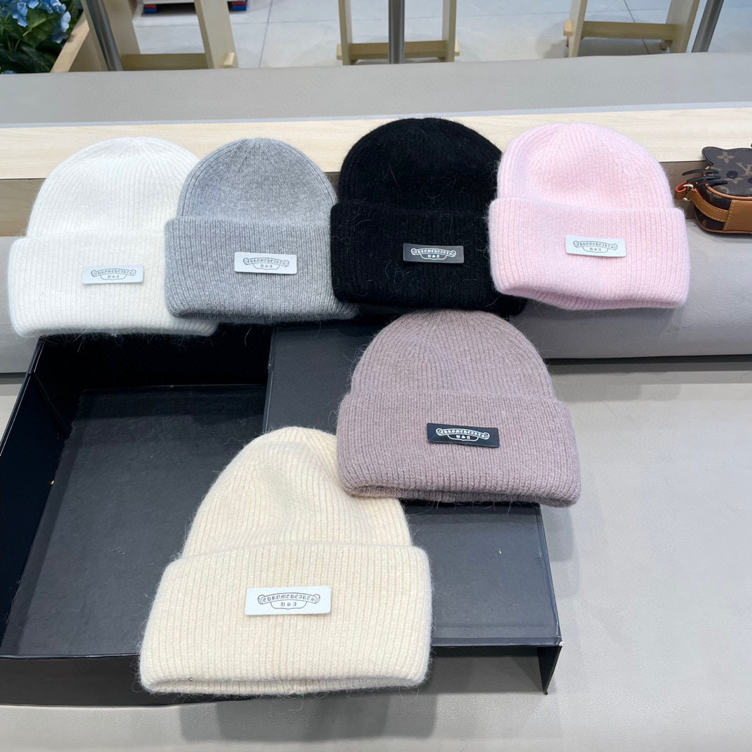 克罗心。福利！！新款上架，特别实惠的一个系列帽子，面料：毛线。密度紧致！毛线针织面料手感舒适透气性好！款