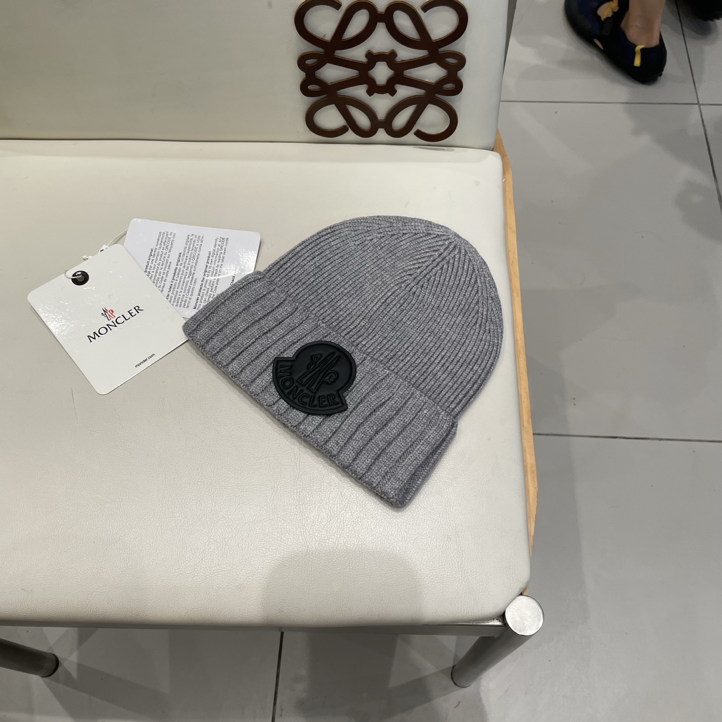 蒙口Moncler盟可睐💥针织帽，原单复刻.非常柔软亲肤，弹性很好💓有质感又非常百搭的款式~保暖的 羊绒