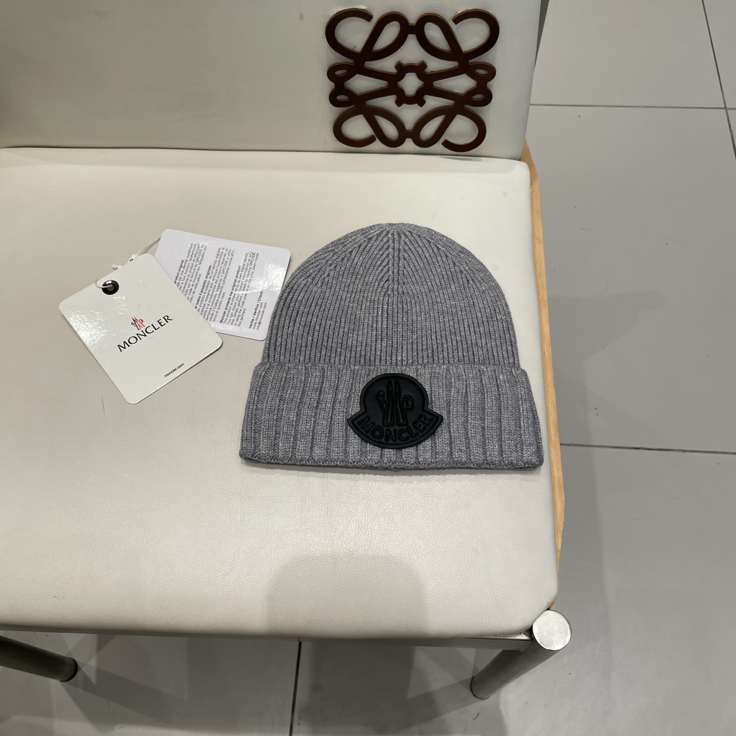 蒙口Moncler盟可睐💥针织帽，原单复刻.非常柔软亲肤，弹性很好💓有质感又非常百搭的款式~保暖的 羊绒