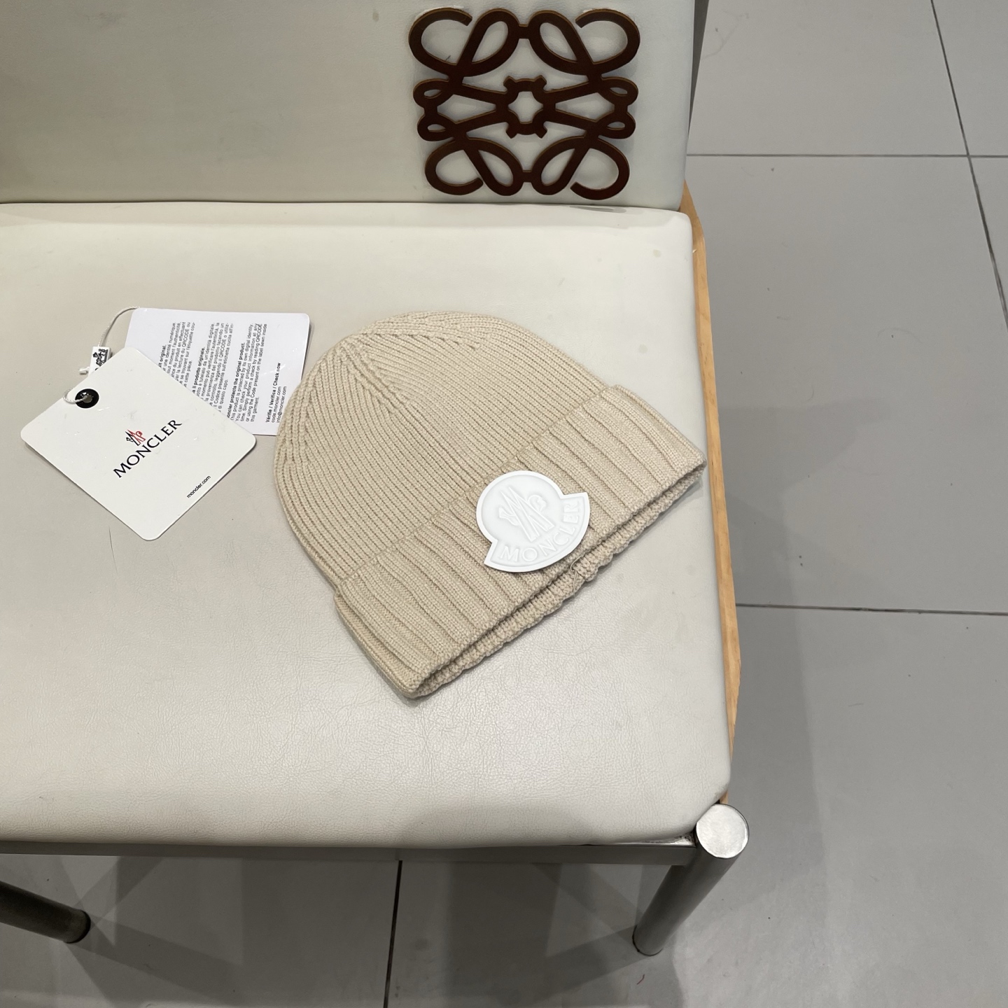 蒙口Moncler盟可睐💥针织帽，原单复刻.非常柔软亲肤，弹性很好💓有质感又非常百搭的款式~保暖的 羊绒