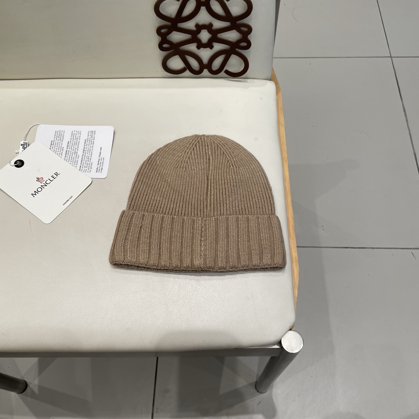 蒙口Moncler盟可睐💥针织帽，原单复刻.非常柔软亲肤，弹性很好💓有质感又非常百搭的款式~保暖的 羊绒