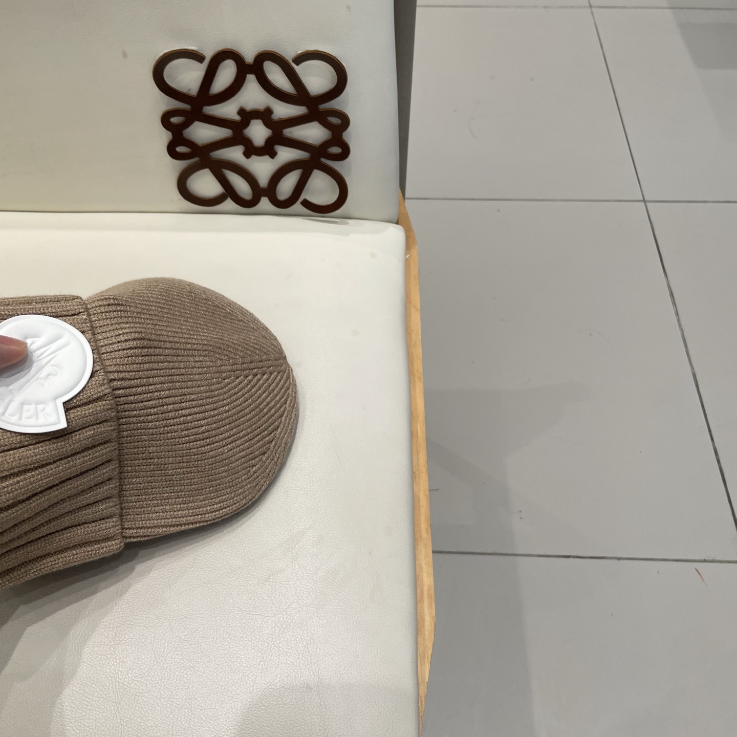 蒙口Moncler盟可睐💥针织帽，原单复刻.非常柔软亲肤，弹性很好💓有质感又非常百搭的款式~保暖的 羊绒