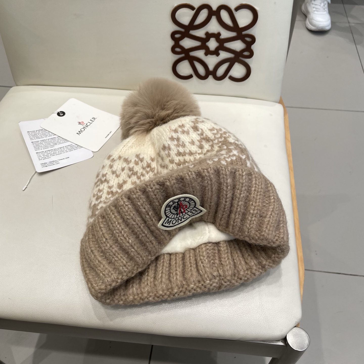 蒙口Moncler盟可睐2025新款提花毛线帽子女秋冬季护耳保暖可爱毛球针织帽大头围冷帽