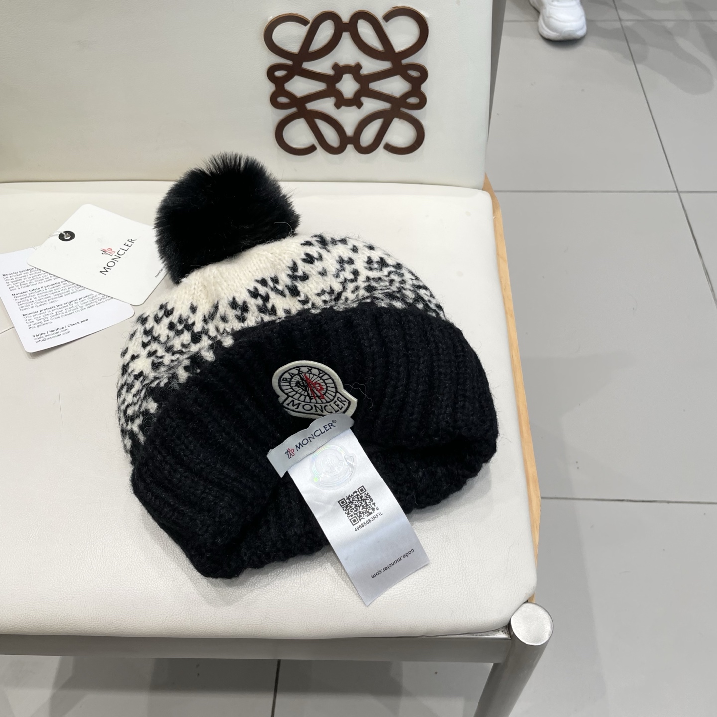 蒙口Moncler盟可睐2025新款提花毛线帽子女秋冬季护耳保暖可爱毛球针织帽大头围冷帽