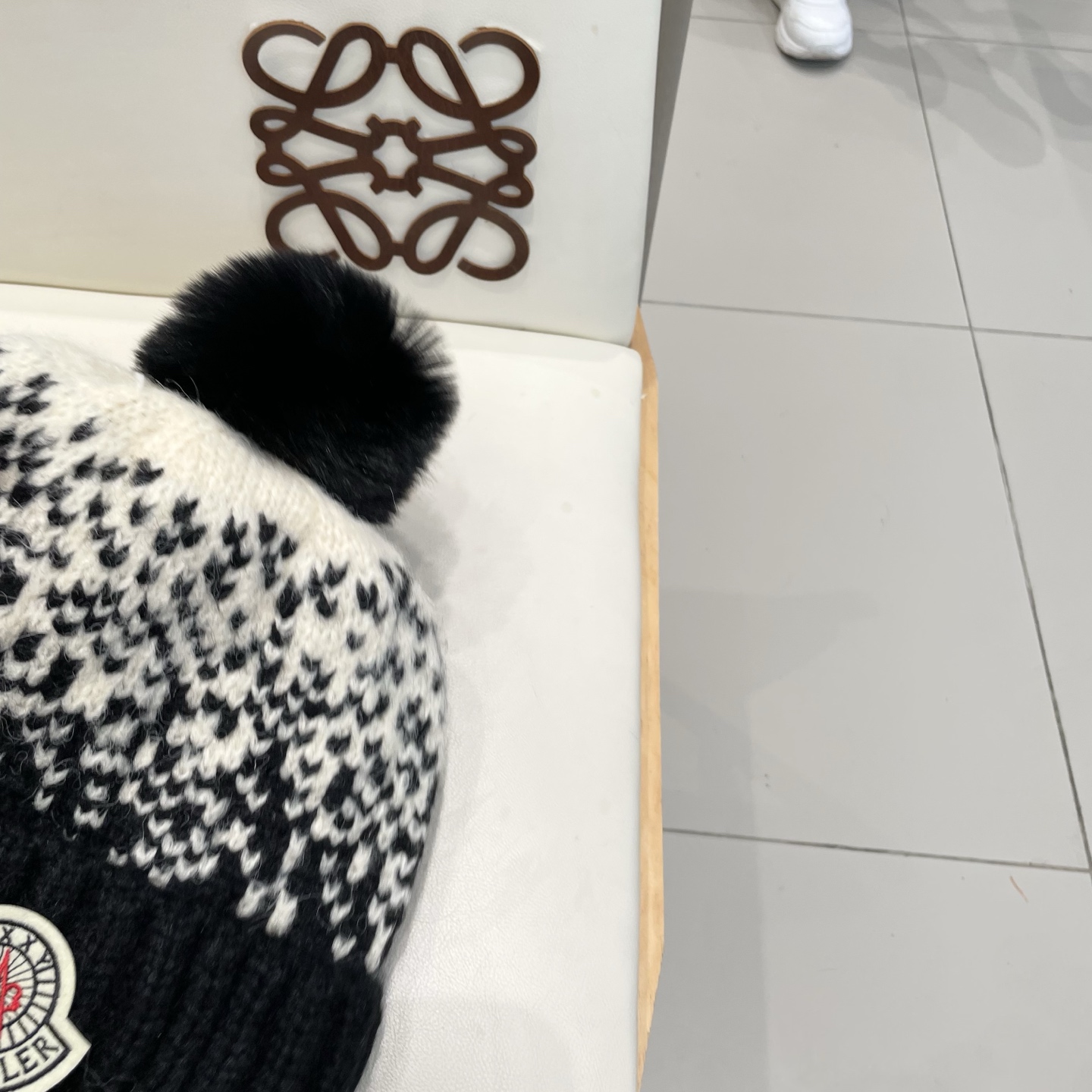 蒙口Moncler盟可睐2025新款提花毛线帽子女秋冬季护耳保暖可爱毛球针织帽大头围冷帽