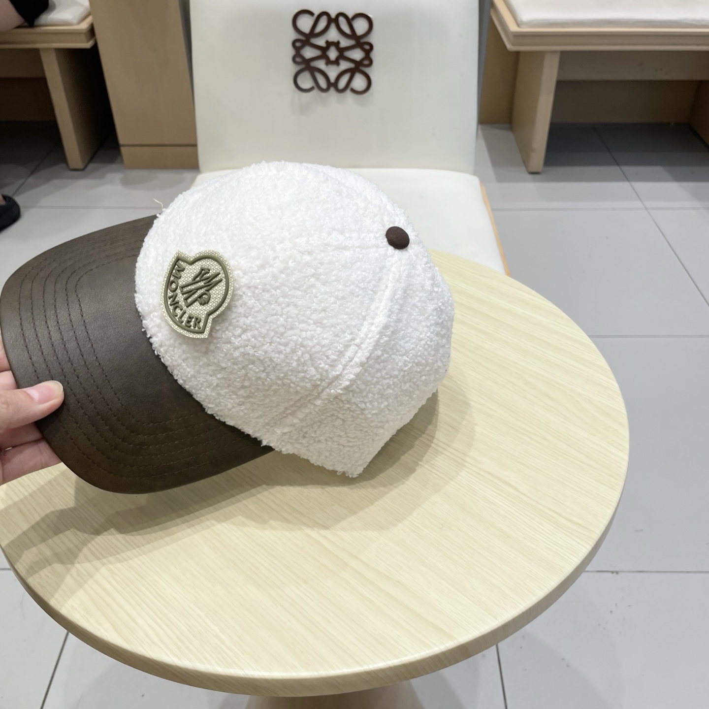 蒙口Moncler盟可睐秋冬羊羔毛棒球帽定制版美拉德色系！​